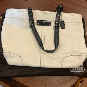 Gorgeous vintage white leather coach bag